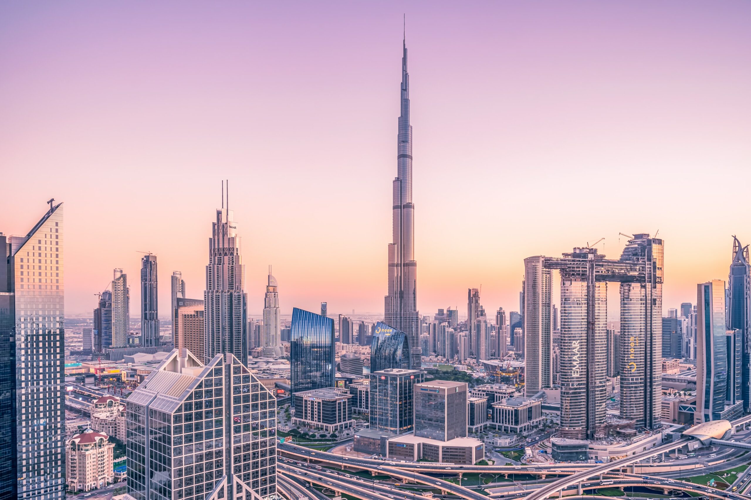 8 Simple Steps - How to get a job in Dubai?